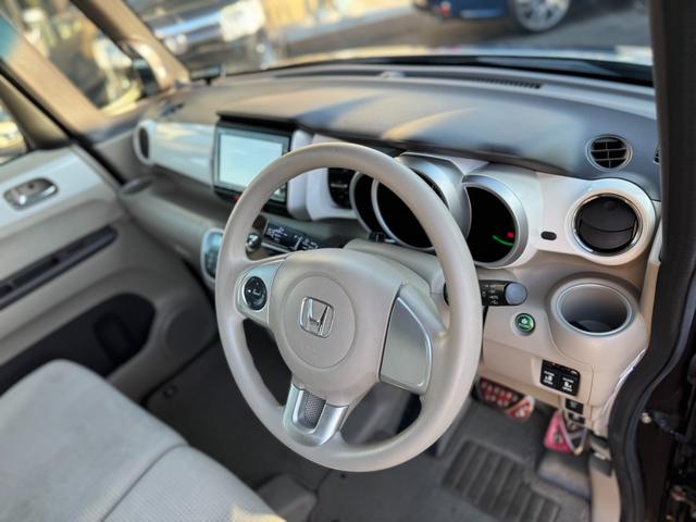 Ｎ－ＢＯＸ Ｇ　ＳＳパッケージ　純正ナビ・フルセグＴＶ・Ｂｌｕｅｔｏｏｔｈオーディオ・バックカメラ・ＥＴＣ・前席シートヒーター・両側電動スライドドア・オートリトラクタブルドアミラー・横滑り防止装置・プッシュスタート・スマートキー（15枚目）