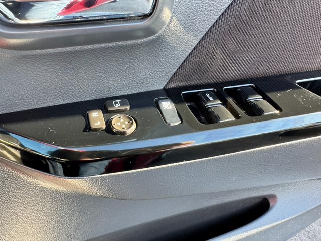 ワゴンRスティングレー X 社外ナビ フルセグTV Bluetoothオーディオ ETC スマートキー プッシュスタート オートエアコン HIDヘッドライト 純正アルミ オートライト(38枚目)