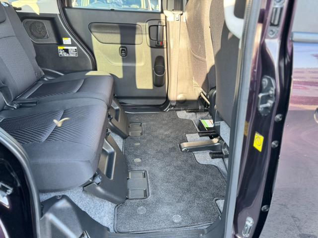 スペーシアカスタムＺ ターボ　社外ナビ　ワンセグＴＶ　バックカメラ　ＥＴＣ　ステアリングスイッチ　両側電動スライドドア　スマートキー　プッシュスタート　デュアルカメラブレーキサポート　シートヒーター（23枚目）