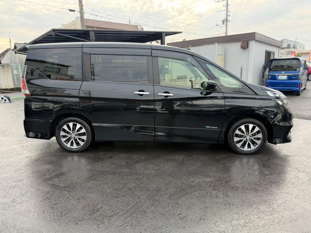 セレナ ハイウェイスターＧ　社外ナビ・Ｂｌｕｅｔｏｏｔｈオーディオ・フルセグＴＶ・ＥＴＣ・アラウンドビューモニター・バックカメラ・両側電動スライドドア・エコモード・センサー付き両側電動スライドドア・プッシュスタート・スマートキー（9枚目）