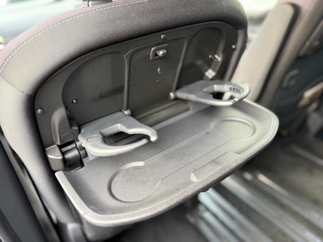 セレナ ハイウェイスターＧ　社外ナビ・Ｂｌｕｅｔｏｏｔｈオーディオ・フルセグＴＶ・ＥＴＣ・アラウンドビューモニター・バックカメラ・両側電動スライドドア・エコモード・センサー付き両側電動スライドドア・プッシュスタート・スマートキー（27枚目）