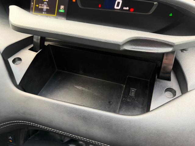 セレナ ハイウェイスターＧ　社外ナビ・Ｂｌｕｅｔｏｏｔｈオーディオ・フルセグＴＶ・ＥＴＣ・アラウンドビューモニター・バックカメラ・両側電動スライドドア・エコモード・センサー付き両側電動スライドドア・プッシュスタート・スマートキー（44枚目）