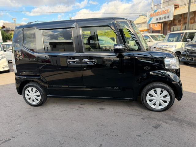 N-BOX G SSパッケージ 純正ナビ・フルセグTV・Bluetoothオーディオ・バックカメラ・ETC・前席シートヒーター・両側スライド左側電動スライドドア・横滑り防止・電動格納ミラー・パワーウィンド・オートライト(9枚目)