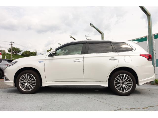 アウトランダーＰＨＥＶ Ｇプレミアムパッケージ　フローティング１１型ナビ　ドラレコ（10枚目）