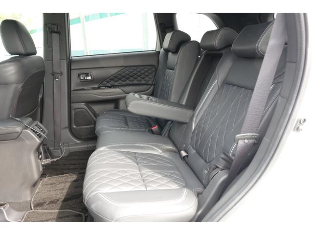 アウトランダーＰＨＥＶ Ｇプレミアムパッケージ　フローティング１１型ナビ　ドラレコ（13枚目）