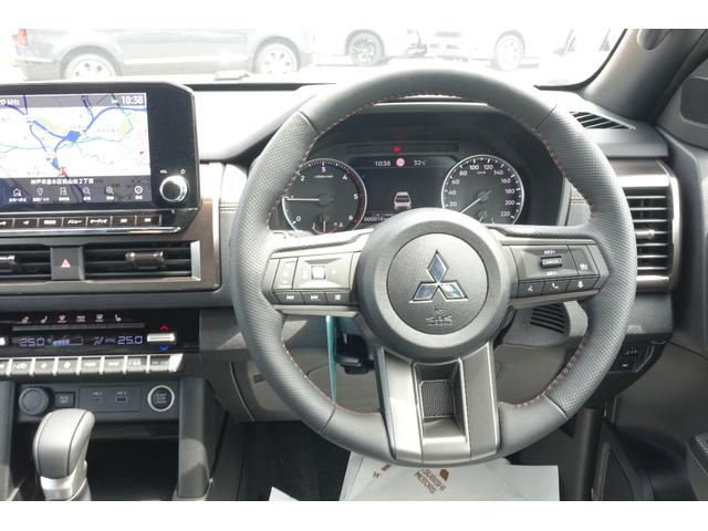 トライトン ＧＳＲ　スマートフォン連携９インチナビゲーション　アラウンドモニター　スタイリングバー　ベッドライナー　ＬＥＤヘッドライト　スマートキー（17枚目）