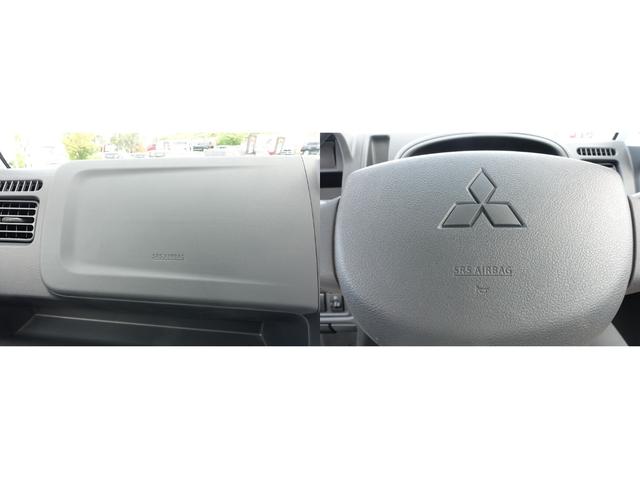 ミニキャブトラック 　５速Ｍ／Ｔ　エアコン　パワステ　Ｗエアバッグ　ＡＢＳ　荷台部分三方開き　フロアマット　エクシードバイザー　スペアタイヤ（13枚目）