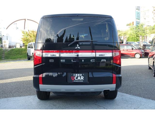 デリカＤ：５ Ｐ　電動サイドステップ　純性１０．１型Ｍナビ　ＥＴＣ　フロントドラレコ　後側方車両検知警報システム　ハンドルヒーター　両側電動スライドドア（9枚目）