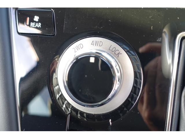 デリカＤ：５ Ｐ　電動サイドステップ　純性１０．１型Ｍナビ　ＥＴＣ　フロントドラレコ　後側方車両検知警報システム　ハンドルヒーター　両側電動スライドドア（18枚目）