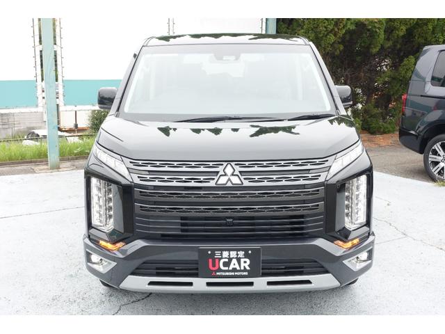 デリカＤ：５ 　ジャスパー　８人乗り／特別仕様車／専用シート生地／専用デカール／専用フロントグリル＆ポジションランプガーニッシュ／専用アルミホイール／全方位カメラ／後側方車両検知警報システム（2枚目）