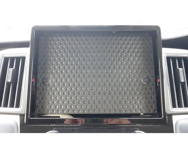 デリカＤ：５ 　ジャスパー　８人乗り／特別仕様車／専用シート生地／専用デカール／専用フロントグリル＆ポジションランプガーニッシュ／専用アルミホイール／全方位カメラ／後側方車両検知警報システム（4枚目）