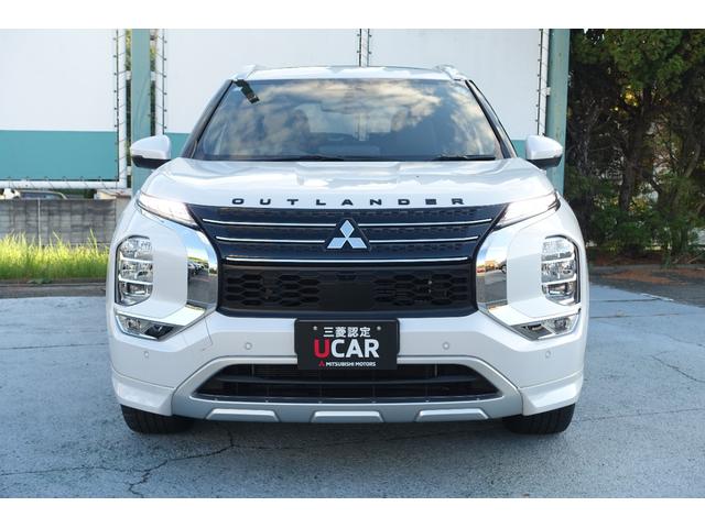 アウトランダーＰＨＥＶ Ｐ　電動パノラマサンルーフ　スポーティＰＫＧ　スマートフォン連携ナビ　アラウンドモニター　ルーフレール　エレクトリックテールゲート（2枚目）