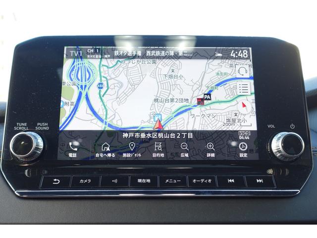 アウトランダーＰＨＥＶ Ｐ　電動パノラマサンルーフ　スポーティＰＫＧ　スマートフォン連携ナビ　アラウンドモニター　ルーフレール　エレクトリックテールゲート（5枚目）