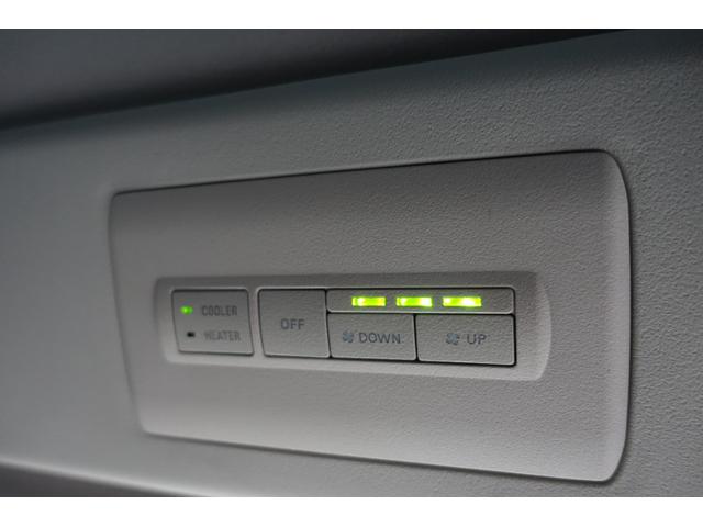デリカＤ：５ アーバンギア　Ｐエディション　アルパイン製１１型ナビ　アラウンドモニター　１１．５型後席モニター　本革シート　ブラックアウトＰＫＧ　両側電動スライドドア　エレクトリックテールゲート（24枚目）