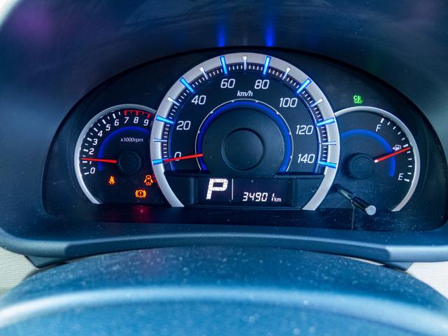 ワゴンＲ ＦＸ　ＣＤチューナー／ＥＴＣ／オートエアコン／アイドリングストップ／後席スライドシート／助手席下収納（15枚目）