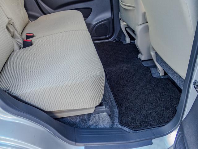 ワゴンＲ ＦＸ　ＣＤチューナー／ＥＴＣ／オートエアコン／アイドリングストップ／後席スライドシート／助手席下収納（30枚目）