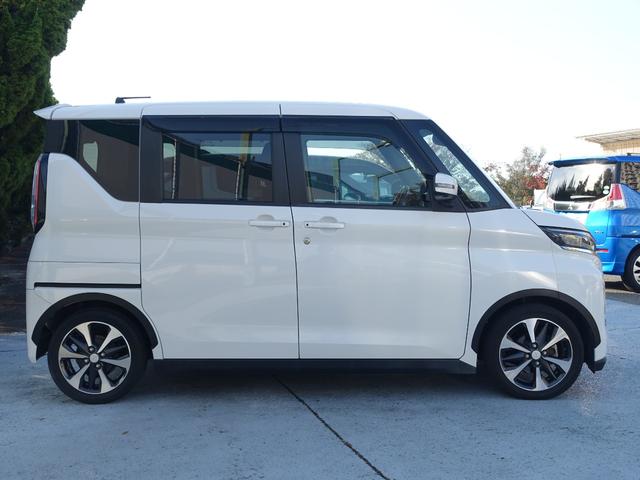 ｅＫクロススペース Ｔ　アダプティブＬＥＤヘッドライト　純正９インチメモリーナビゲーション　アラウンドモニター　マイパイロット　両側電動スライドドア（7枚目）