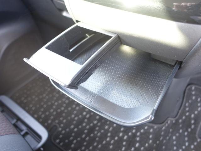 ｅＫクロススペース Ｔ　アダプティブＬＥＤヘッドライト　純正９インチメモリーナビゲーション　アラウンドモニター　マイパイロット　両側電動スライドドア（18枚目）