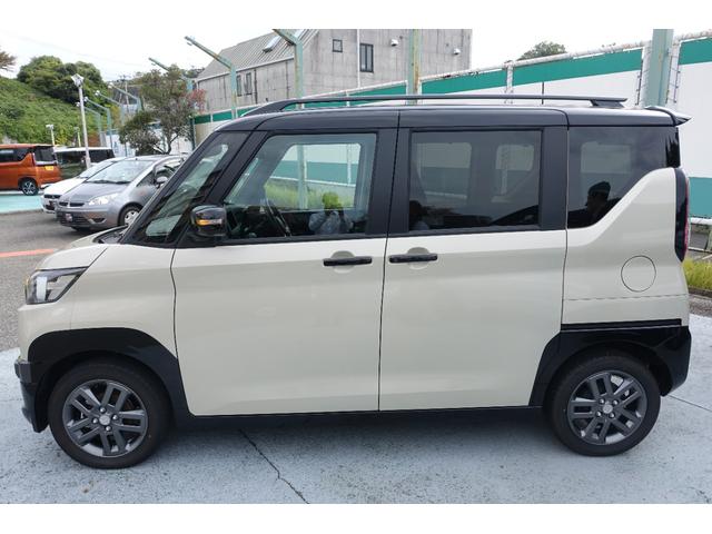 デリカミニ Ｔ　プレミアム　デジタルルームミラー　マルチアラウンドモニター　両側電動スライドドア　マイパイロット　電動パーキングブレーキ　パドルシフト　ＬＥＤヘッドライト　ヒルディセントコントロール（9枚目）