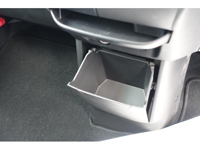 デリカミニ Ｔ　プレミアム　デジタルルームミラー　マルチアラウンドモニター　両側電動スライドドア　マイパイロット　電動パーキングブレーキ　パドルシフト　ＬＥＤヘッドライト　ヒルディセントコントロール（30枚目）