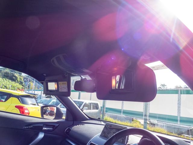 チケットホルダー付バニティミラー＆ライト