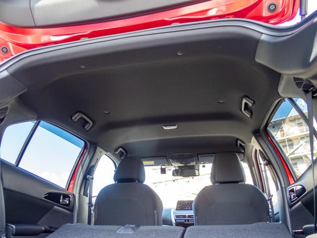 天井色はブラック