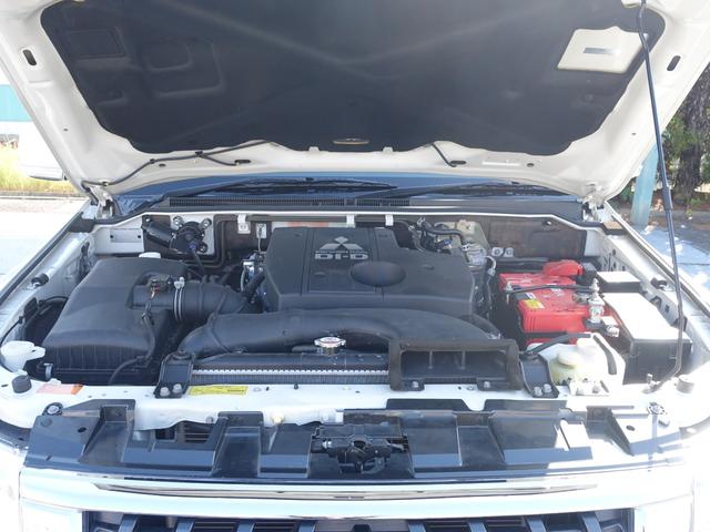 パジェロ ショート　ＶＲ－ＩＩ　メモリーナビゲーション　ドラレコ　バックカメラ　ＥＴＣ　運転席パワーシート　シートヒーター　ヘッドライトウォッシャー　　キーレス（42枚目）