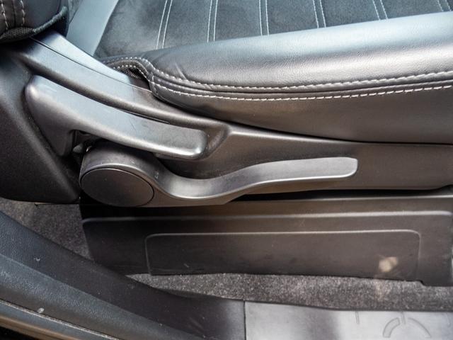 デリカＤ：５ Ｍ　リミテッドパッケージ　ＫＥＮＷＯＯＤ製ＵＳＢ＆Ｂｌｕｅｔｏｏｔｈ対応ナビ　バックカメラ　純正ルーフラック　助手席側電動スライドドア　アイドリングストップ　オーバーライダー　マッドフラップ（17枚目）