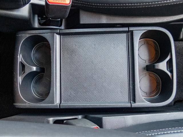 デリカＤ：５ Ｍ　リミテッドパッケージ　ＫＥＮＷＯＯＤ製ＵＳＢ＆Ｂｌｕｅｔｏｏｔｈ対応ナビ　バックカメラ　純正ルーフラック　助手席側電動スライドドア　アイドリングストップ　オーバーライダー　マッドフラップ（33枚目）