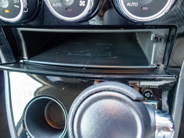 デリカＤ：５ Ｍ　リミテッドパッケージ　ＫＥＮＷＯＯＤ製ＵＳＢ＆Ｂｌｕｅｔｏｏｔｈ対応ナビ　バックカメラ　純正ルーフラック　助手席側電動スライドドア　アイドリングストップ　オーバーライダー　マッドフラップ（34枚目）