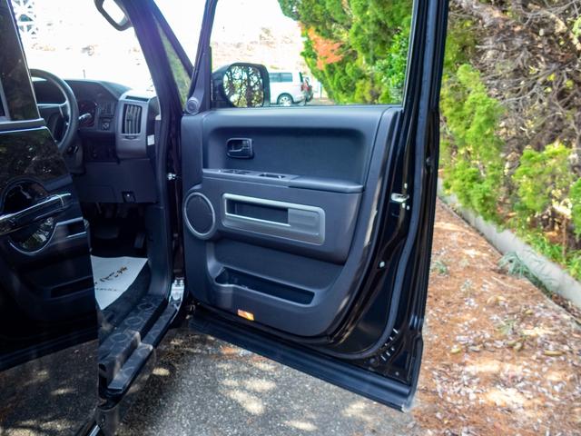 デリカＤ：５ Ｍ　リミテッドパッケージ　ＫＥＮＷＯＯＤ製ＵＳＢ＆Ｂｌｕｅｔｏｏｔｈ対応ナビ　バックカメラ　純正ルーフラック　助手席側電動スライドドア　アイドリングストップ　オーバーライダー　マッドフラップ（42枚目）