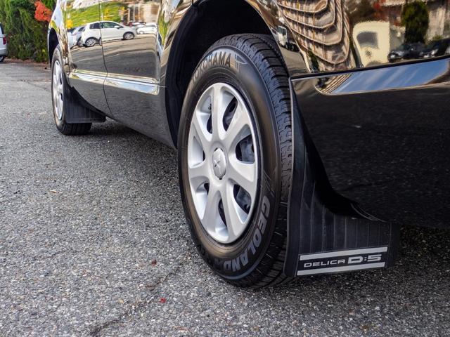 デリカＤ：５ Ｍ　リミテッドパッケージ　ＫＥＮＷＯＯＤ製ＵＳＢ＆Ｂｌｕｅｔｏｏｔｈ対応ナビ　バックカメラ　純正ルーフラック　助手席側電動スライドドア　アイドリングストップ　オーバーライダー　マッドフラップ（46枚目）
