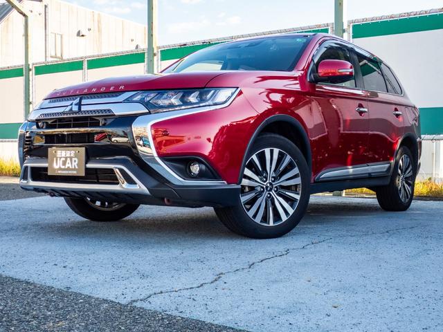 アウトランダー ２４Ｇ　純正ワイドナビ　全周囲カメラ　３列シート７人乗り　３モード切替４ＷＤ　ＥＴＣ　ドライブレコーダー　　クリアランスソナー　衝突被害軽減ブレーキ　ヒッチメンバー（2枚目）