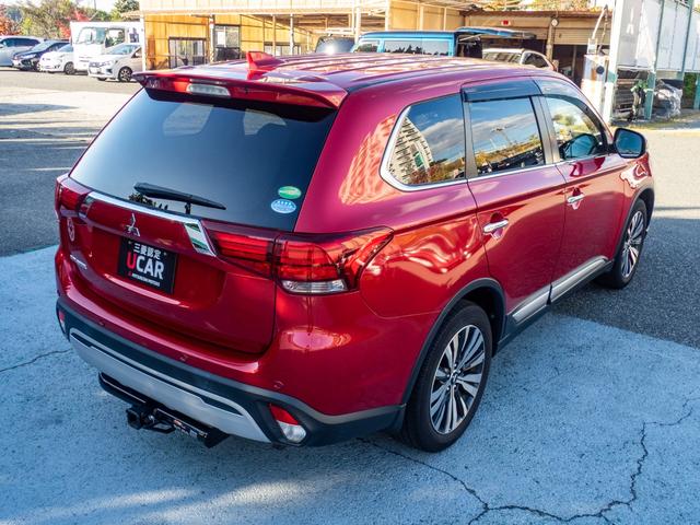 アウトランダー ２４Ｇ　純正ワイドナビ　全周囲カメラ　３列シート７人乗り　３モード切替４ＷＤ　ＥＴＣ　ドライブレコーダー　　クリアランスソナー　衝突被害軽減ブレーキ　ヒッチメンバー（8枚目）