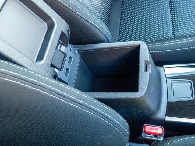 アウトランダー ２４Ｇ　純正ワイドナビ　全周囲カメラ　３列シート７人乗り　３モード切替４ＷＤ　ＥＴＣ　ドライブレコーダー　　クリアランスソナー　衝突被害軽減ブレーキ　ヒッチメンバー（37枚目）