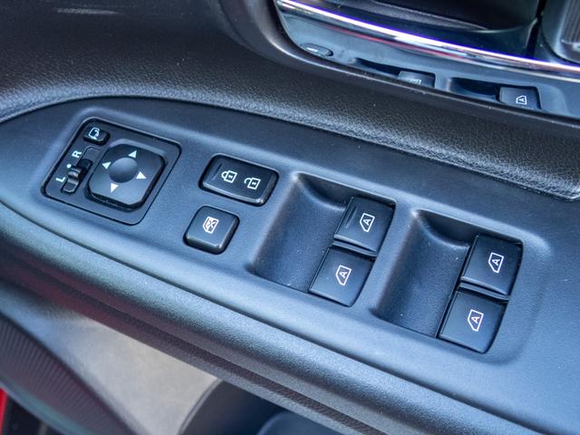 アウトランダー ２４Ｇ　純正ワイドナビ　全周囲カメラ　３列シート７人乗り　３モード切替４ＷＤ　ＥＴＣ　ドライブレコーダー　　クリアランスソナー　衝突被害軽減ブレーキ　ヒッチメンバー（41枚目）