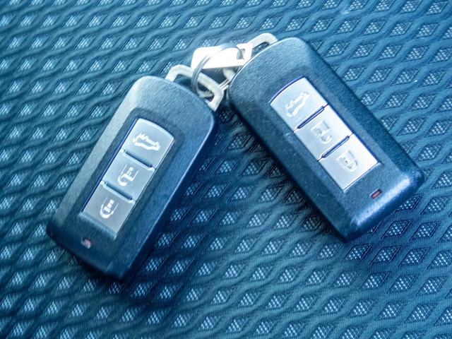 アウトランダー ２４Ｇ　純正ワイドナビ　全周囲カメラ　３列シート７人乗り　３モード切替４ＷＤ　ＥＴＣ　ドライブレコーダー　　クリアランスソナー　衝突被害軽減ブレーキ　ヒッチメンバー（46枚目）