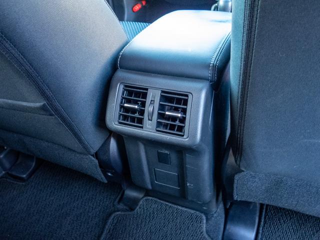 アウトランダー ２４Ｇ　純正ワイドナビ　全周囲カメラ　３列シート７人乗り　３モード切替４ＷＤ　ＥＴＣ　ドライブレコーダー　　クリアランスソナー　衝突被害軽減ブレーキ　ヒッチメンバー（52枚目）