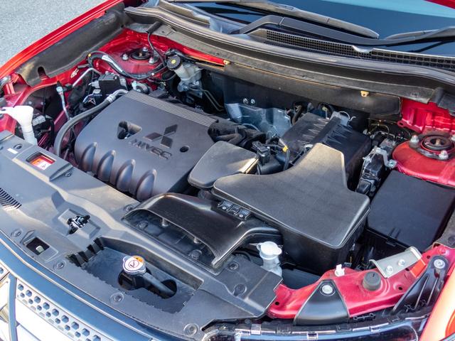 アウトランダー ２４Ｇ　純正ワイドナビ　全周囲カメラ　３列シート７人乗り　３モード切替４ＷＤ　ＥＴＣ　ドライブレコーダー　　クリアランスソナー　衝突被害軽減ブレーキ　ヒッチメンバー（78枚目）