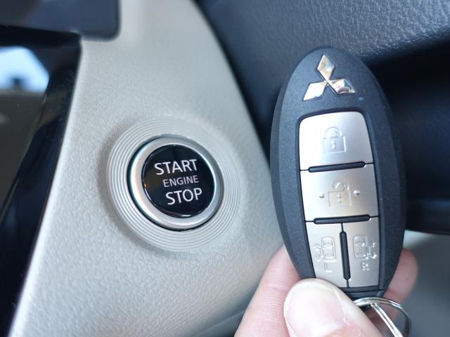 キーレスオペレーションシステム！！カギはポケットやカバンの中でオッケー！携帯しておくだけでドアロックの施錠開錠からエンジンの始動まで行えます！！