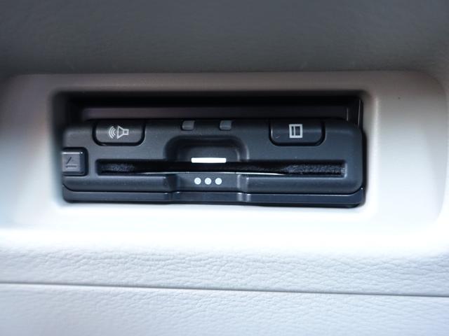 高速道の料金所等の通過もＥＴＣ車載器付きなので楽々！