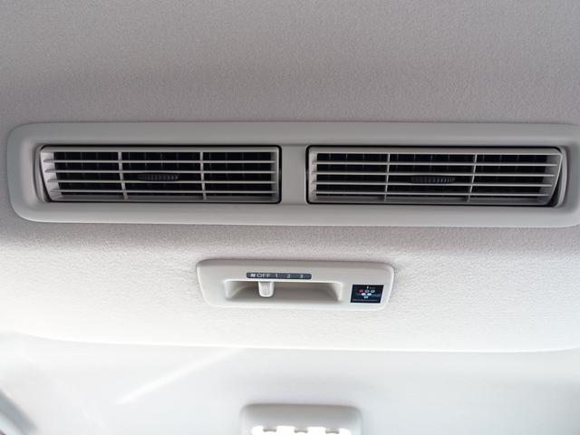 室内の空気循環を促進してくれるリヤサーキュレーター