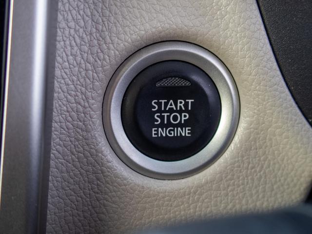 キーレスオペレーションシステム！！カギはポケットやカバンの中でオッケー！携帯しておくだけでドアロックの施錠開錠からエンジンの始動まで行えます！！