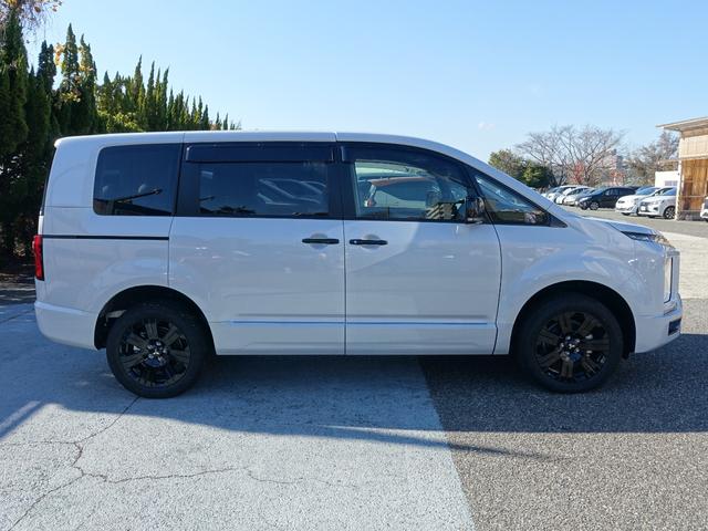 デリカD:5 ブラックエディション 本革シート 7人乗り アルパインBIG-Xナビ ETC ドライブレコーダー マルチアラウンドモニター(14枚目)