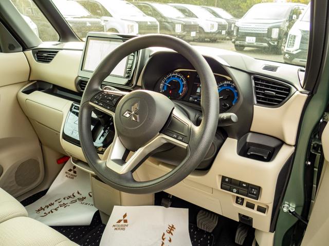 ｅＫスペース Ｇ　純正９型メモリーナビ　バックカメラ　リヤサーキュレーター　助手席シートバックテーブル　サイド・カーテンエアバッグ　ＬＥＤヘッドライト（17枚目）