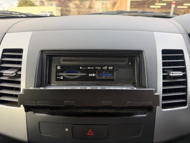 ＤＶＤ・ＣＤの視聴も可能です。