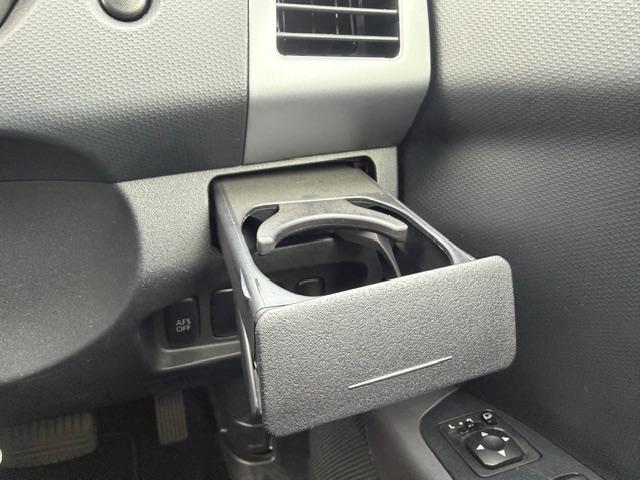 スライド式ドリンクホルダー