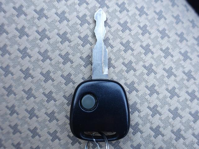 キャロル ＧＳ　ＣＤチューナー　キーレスキー　１３インチアルミホイール　ＥＴＣ　スペアタイヤ　パワーウインドウ　ＡＢＳ　電動格納式ドアミラー（22枚目）