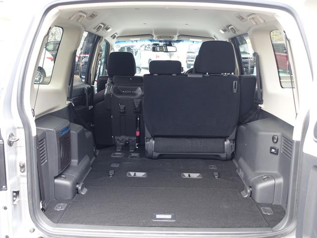 ��Ԑl���₨�ו��̗ʂɍ����ėl�X�ȃA�����W���\�ł��B�R��ڂ͊i�[���\�ł��B