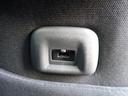 助手席側後席に充電用USBポートが付いています。
